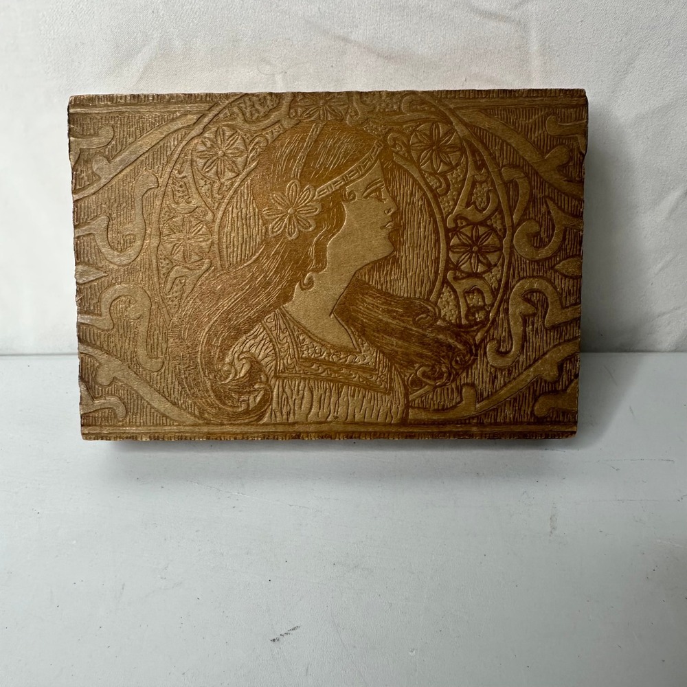 1920's Vintage Wooden Flemish Art Lady Portrait Floral